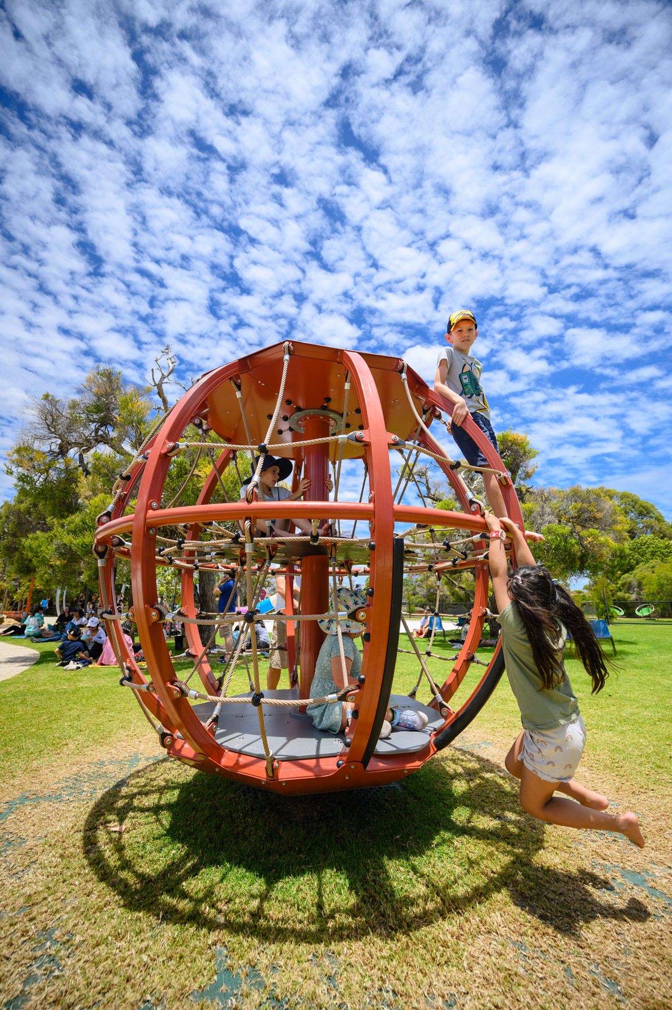 Futuro Playspace - Bob Gordon Reserve