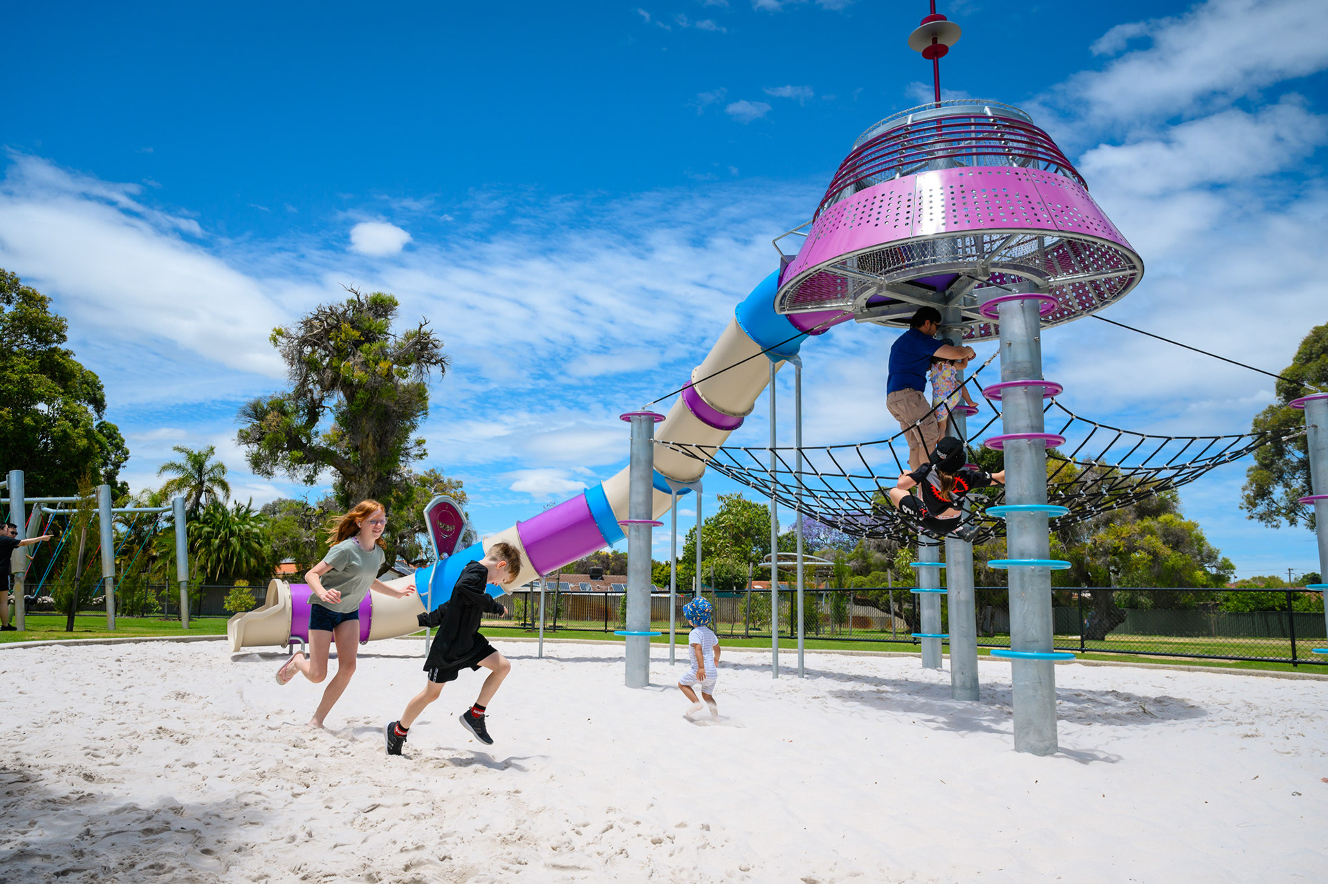 Futuro Playspace - Bob Gordon Reserve