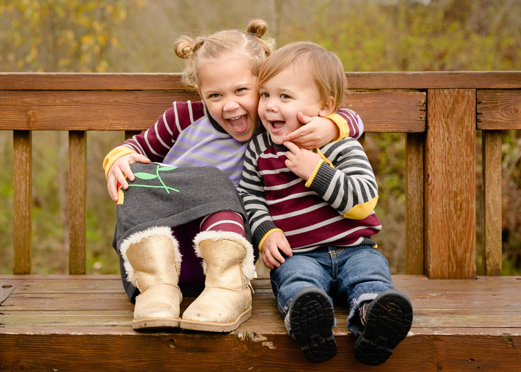 Family photo session at Happy Vally Park in Portland, Oregon.