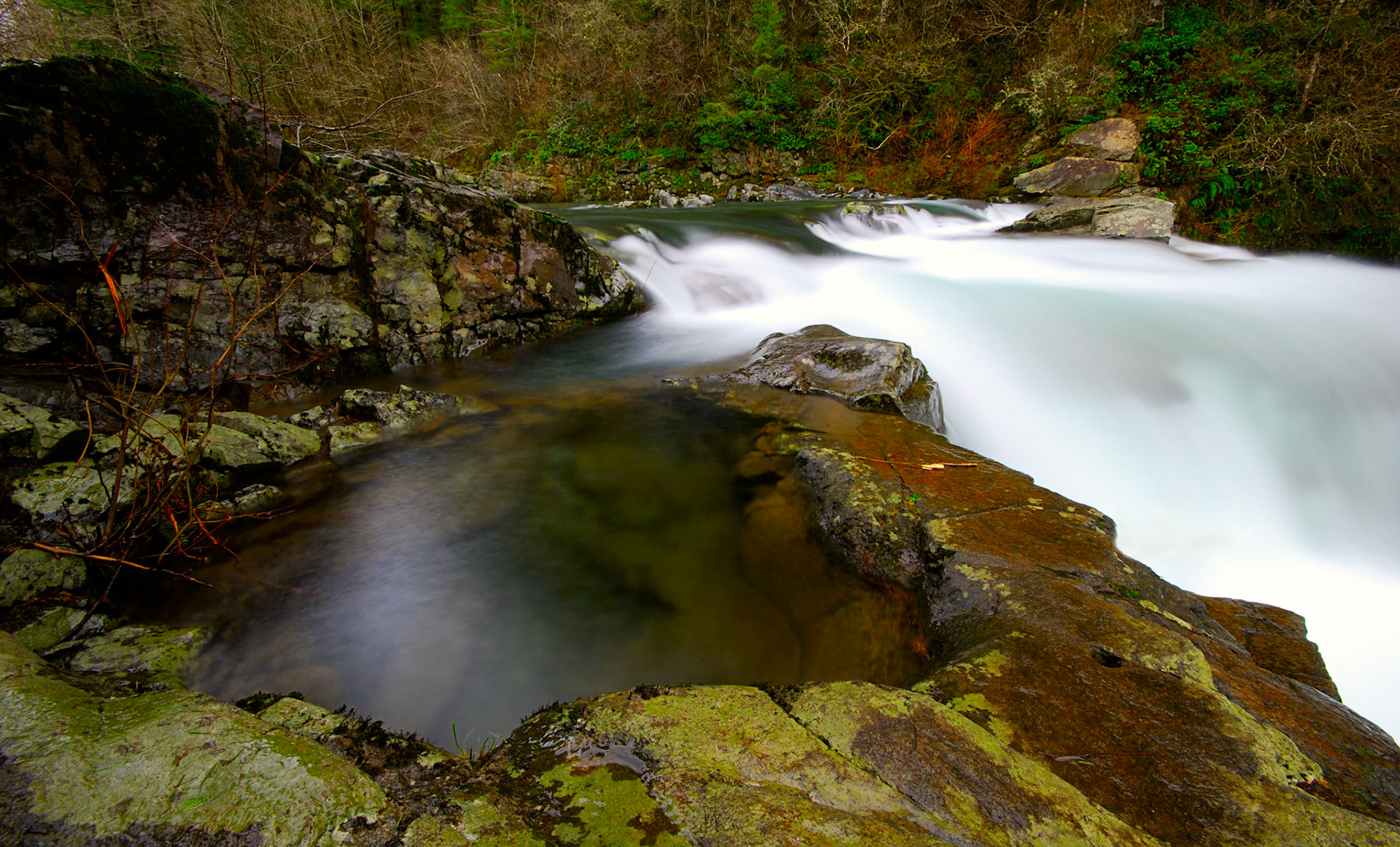 Sunset Falls is one of my favorite places near my house. I took another trip up there this weekend and grabbed this shot. I just got a new camera, a Nikon D200, so I had to go test it's abilities. I'm happy to report that it's awesome.