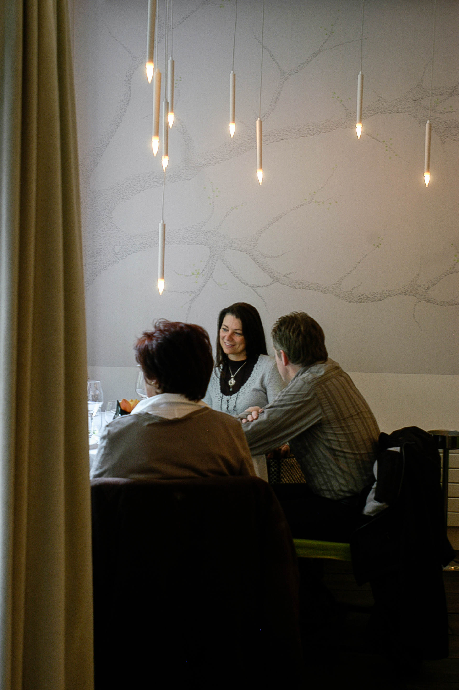 Le Bigarrade, restaurant double étoilé, dans le quartier des Batignoles de Paris.