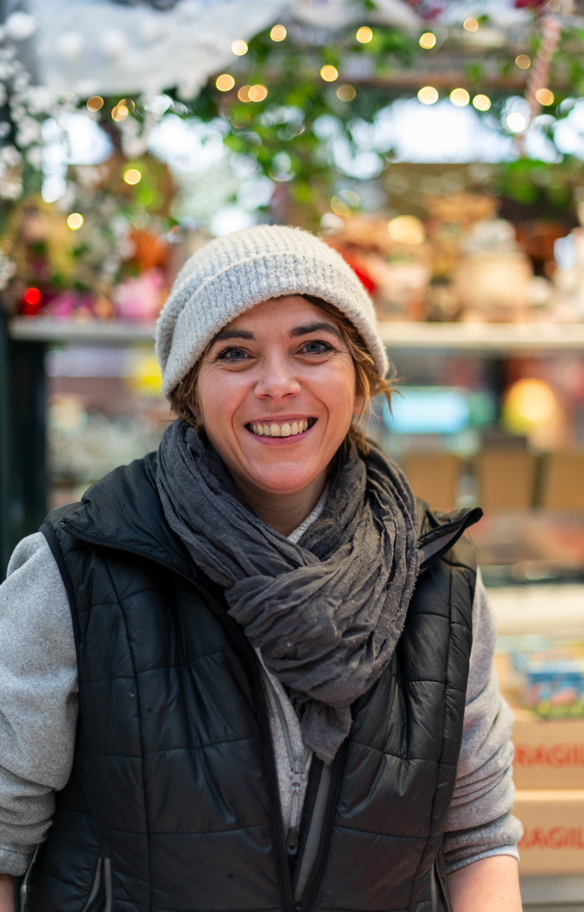 Fabienne Campin et Charcuterie-traiteur Campin dans le Marché de l'Olive. Paris, France.