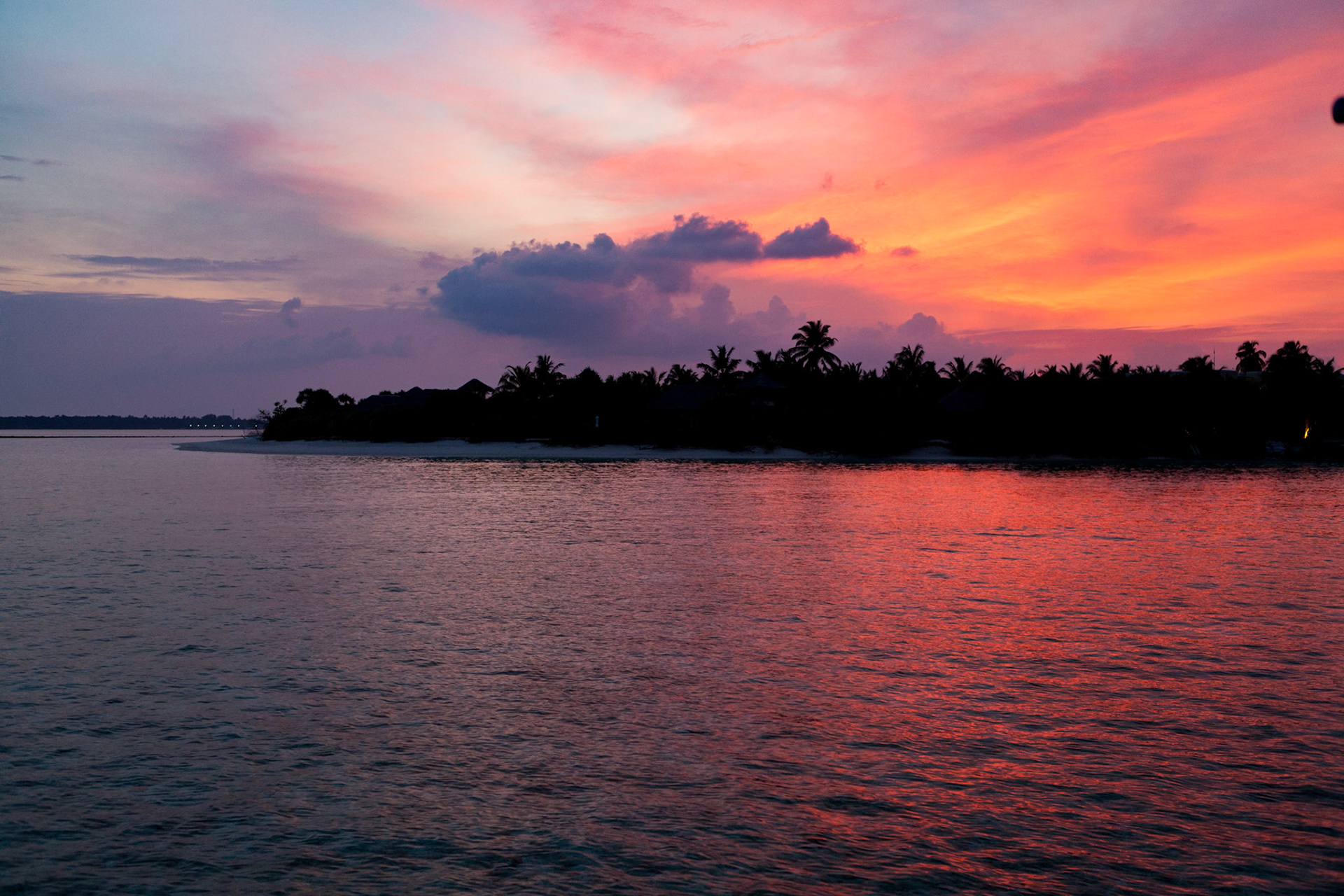 Couché de soleil sur l'océan indien