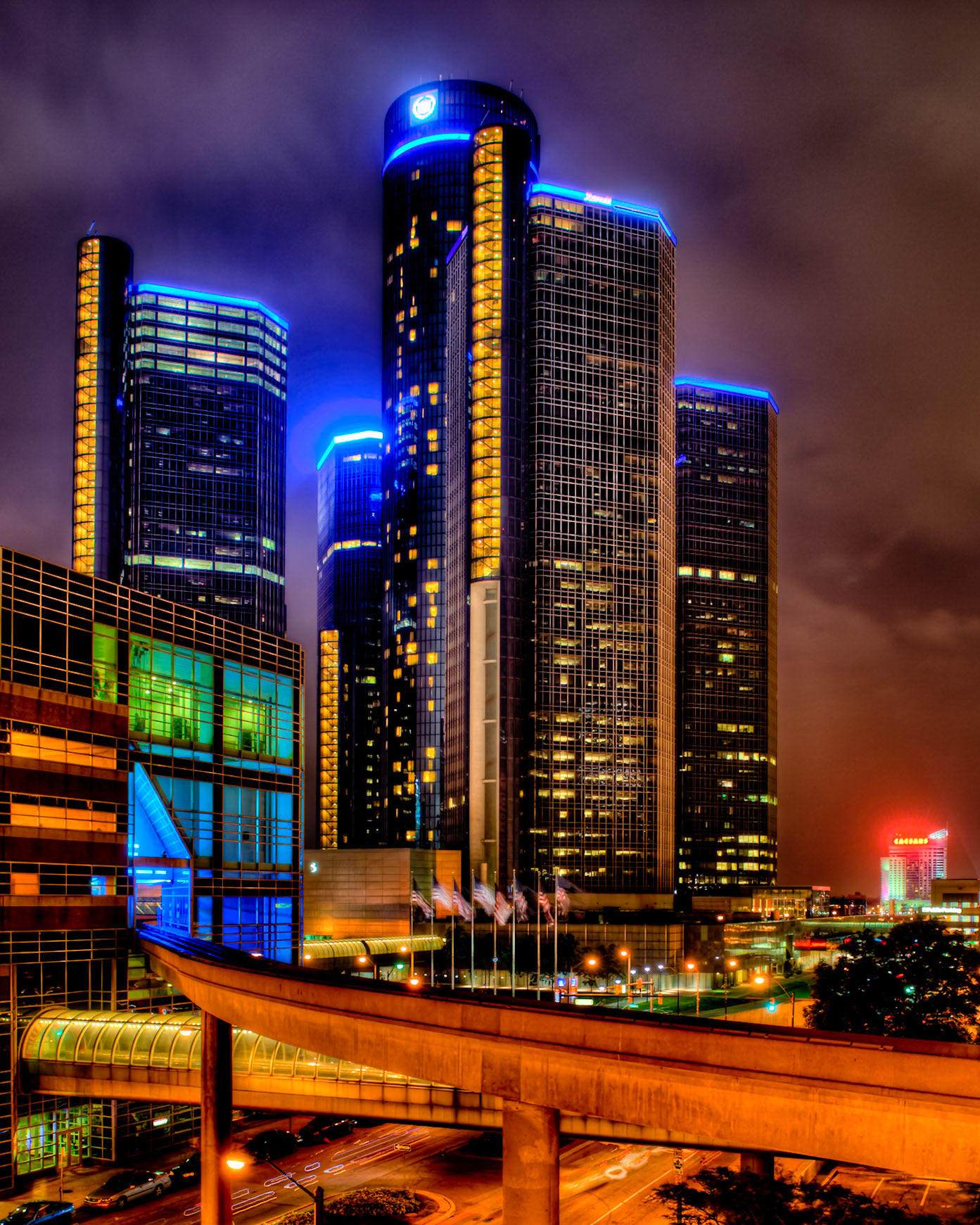 I shot this image for my 52 week project given the theme "Long Exposure", but I ran out of time to get it posted on flickr by midnight, which was the deadline for our weekly competition. I posted a non-HDR version of a similar scene with the "People Mover" streaking across the image instead.Looking at the two images together, I am not sure which I like better.  They are very different images, but they both show the city well, which is really what I was going for. This is another one you should see on black.  Click the image and see what you think...