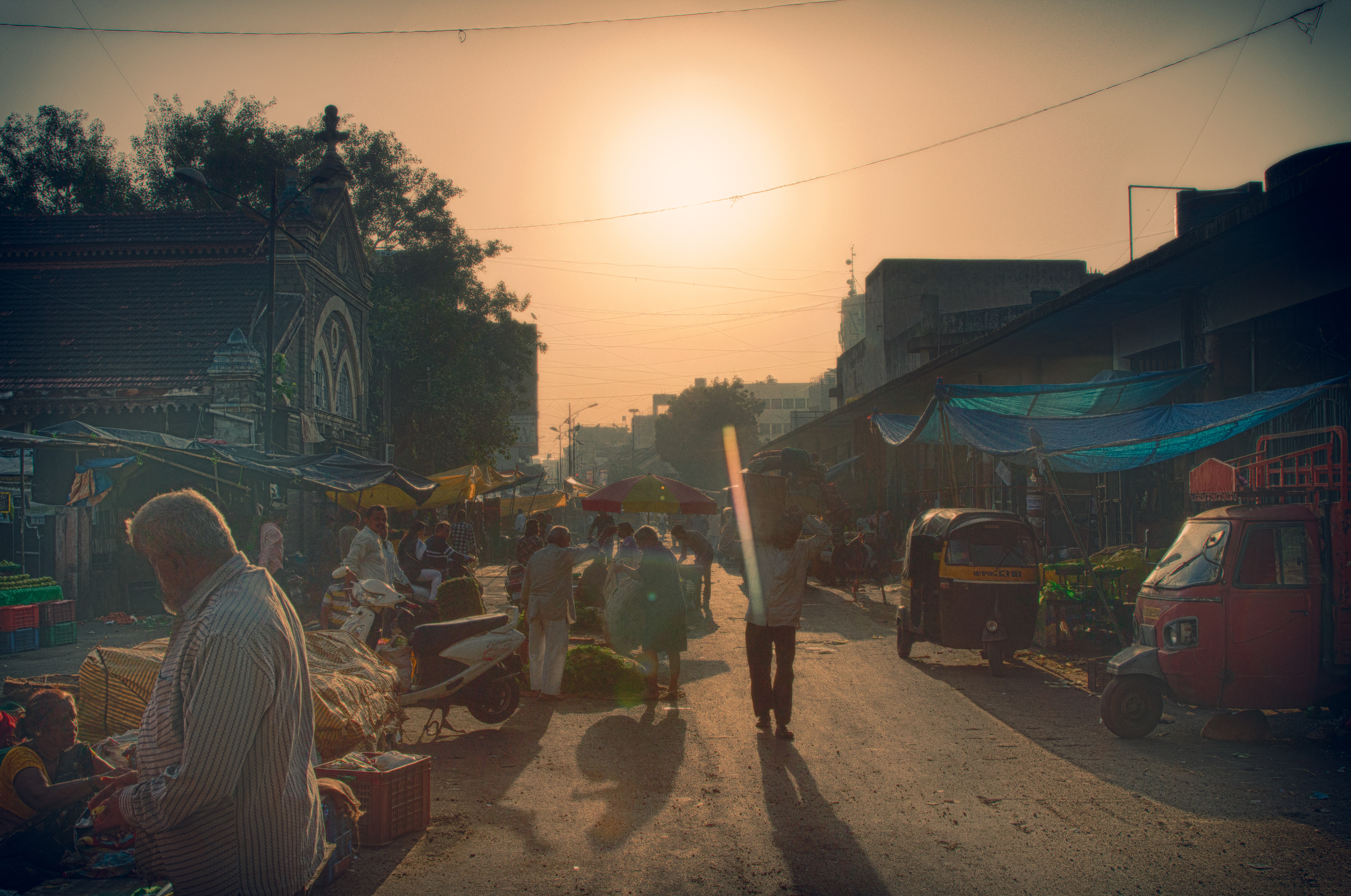 Morning at Mandai, Pune