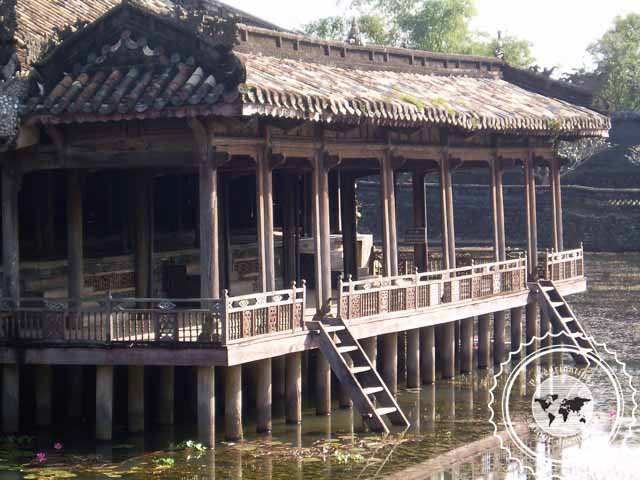Vietnam, temple de l'empereur Tu Duc