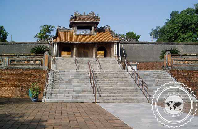 Vietnam, temple de l'empereur Tu Duc