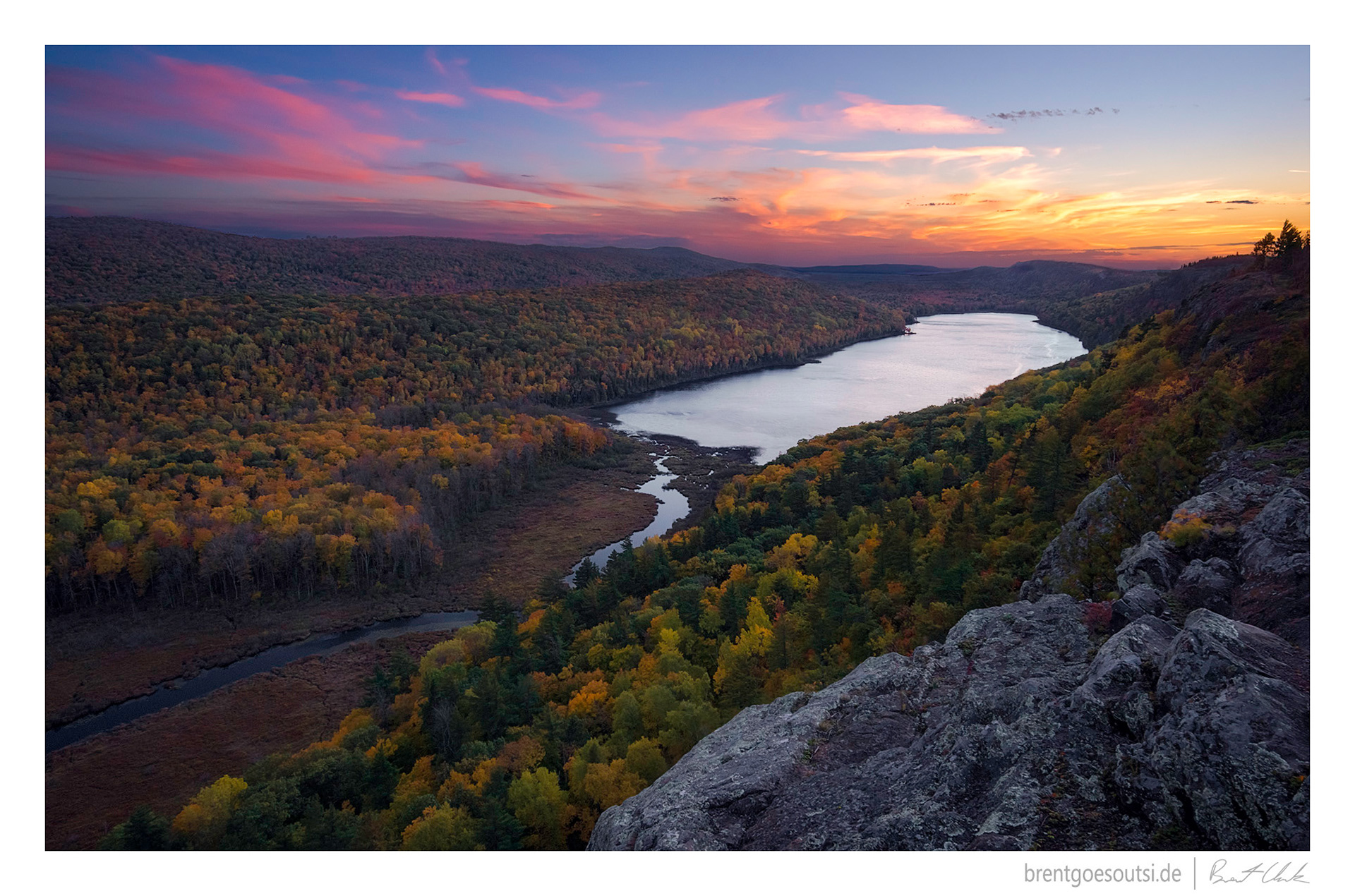 Lake of the Clouds Sunset