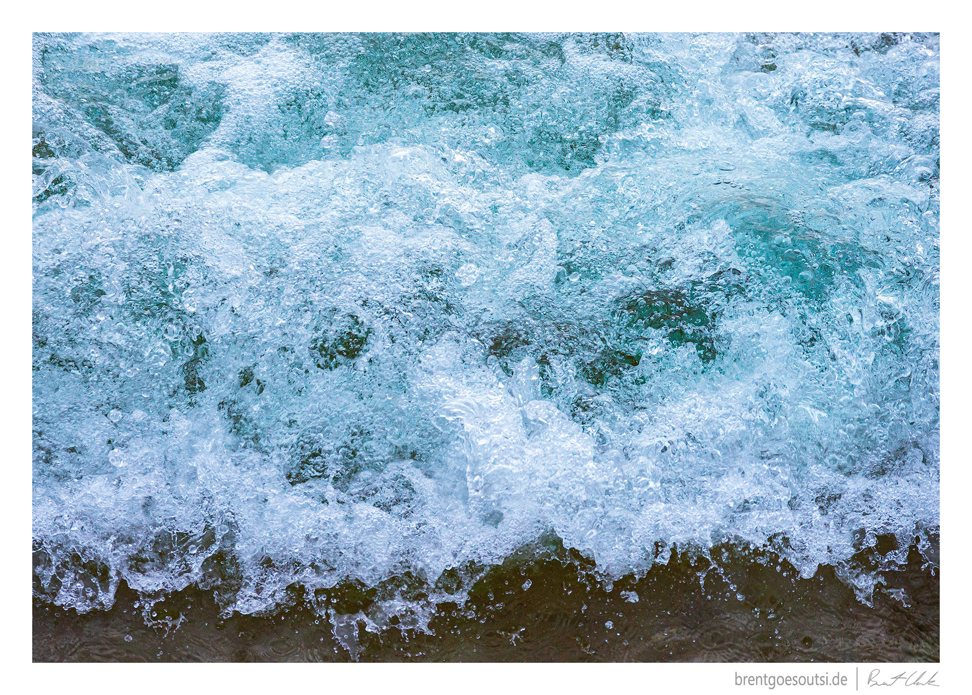 Tiny Tidal Wave