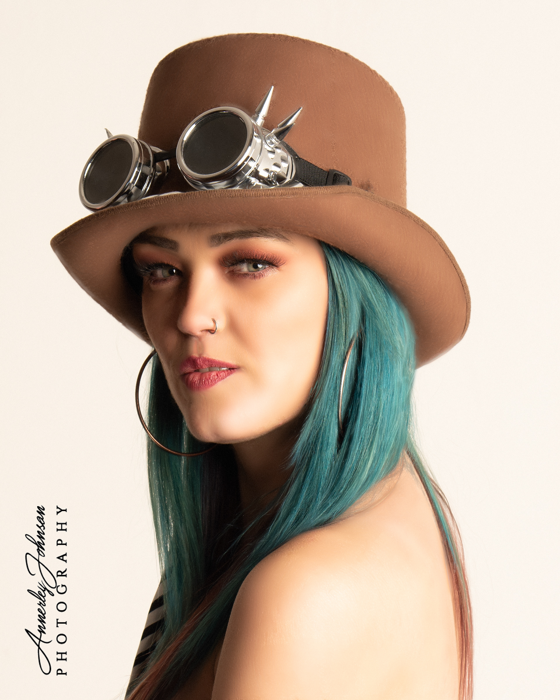 Model: Louise Aimee MUA: Tee Jad