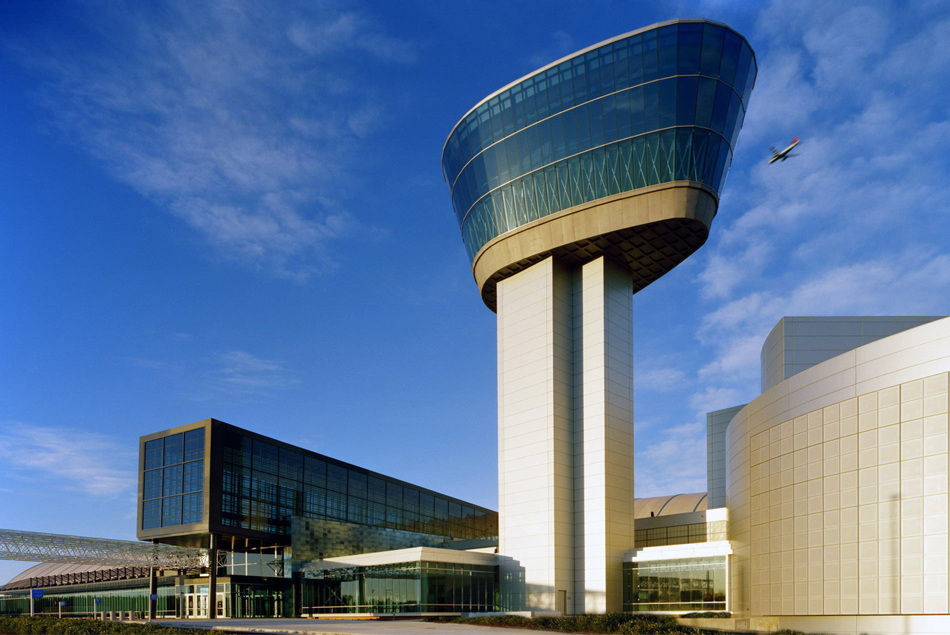 courtesy of HOK Architects