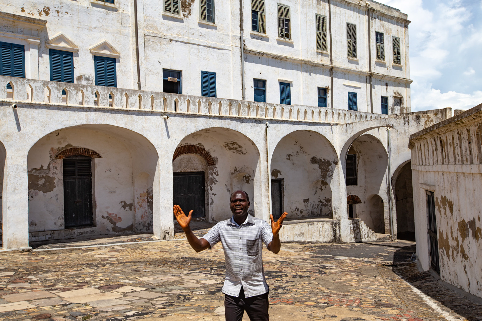 Slave Dungeon Tour Guide