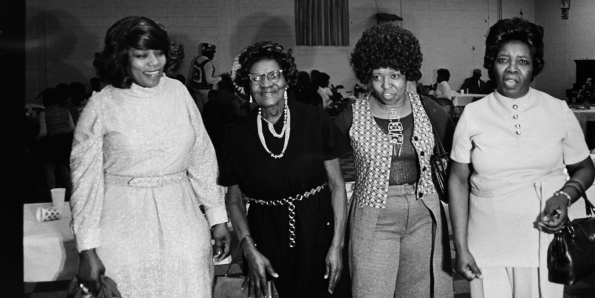 Grandmother Kizzi with daughters (L to R) Louise, Almeter, Essie, Detroit, MI
