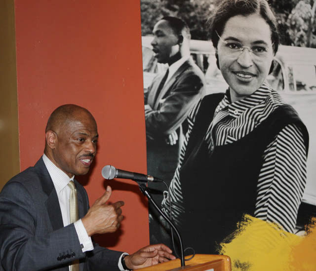 Attorney Gregory Reed legal practitioner, cultural preservationist and activist speaking to Shabazz Academy students