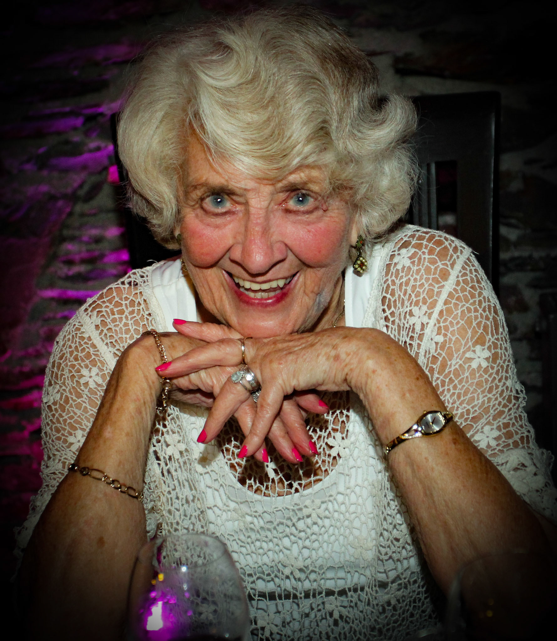 Dancing Granny : Frankfort, Germany