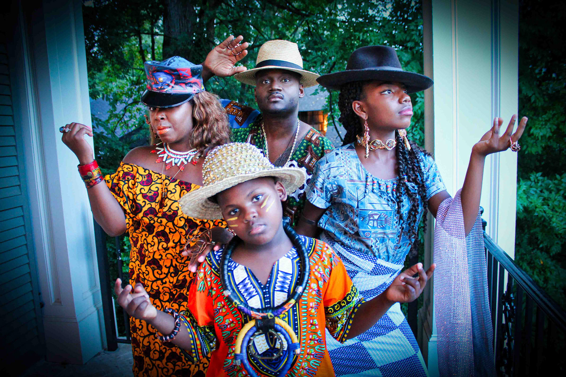 Khari, Manana,