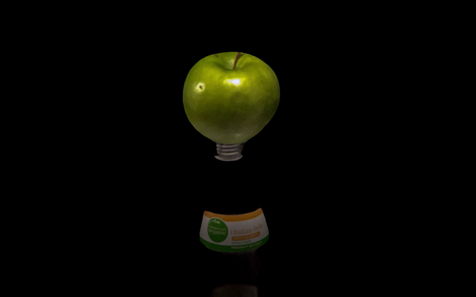 Apple On A Bottle, Lansing, MI