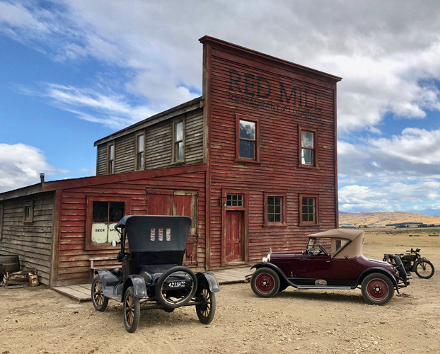Red Mill Signage