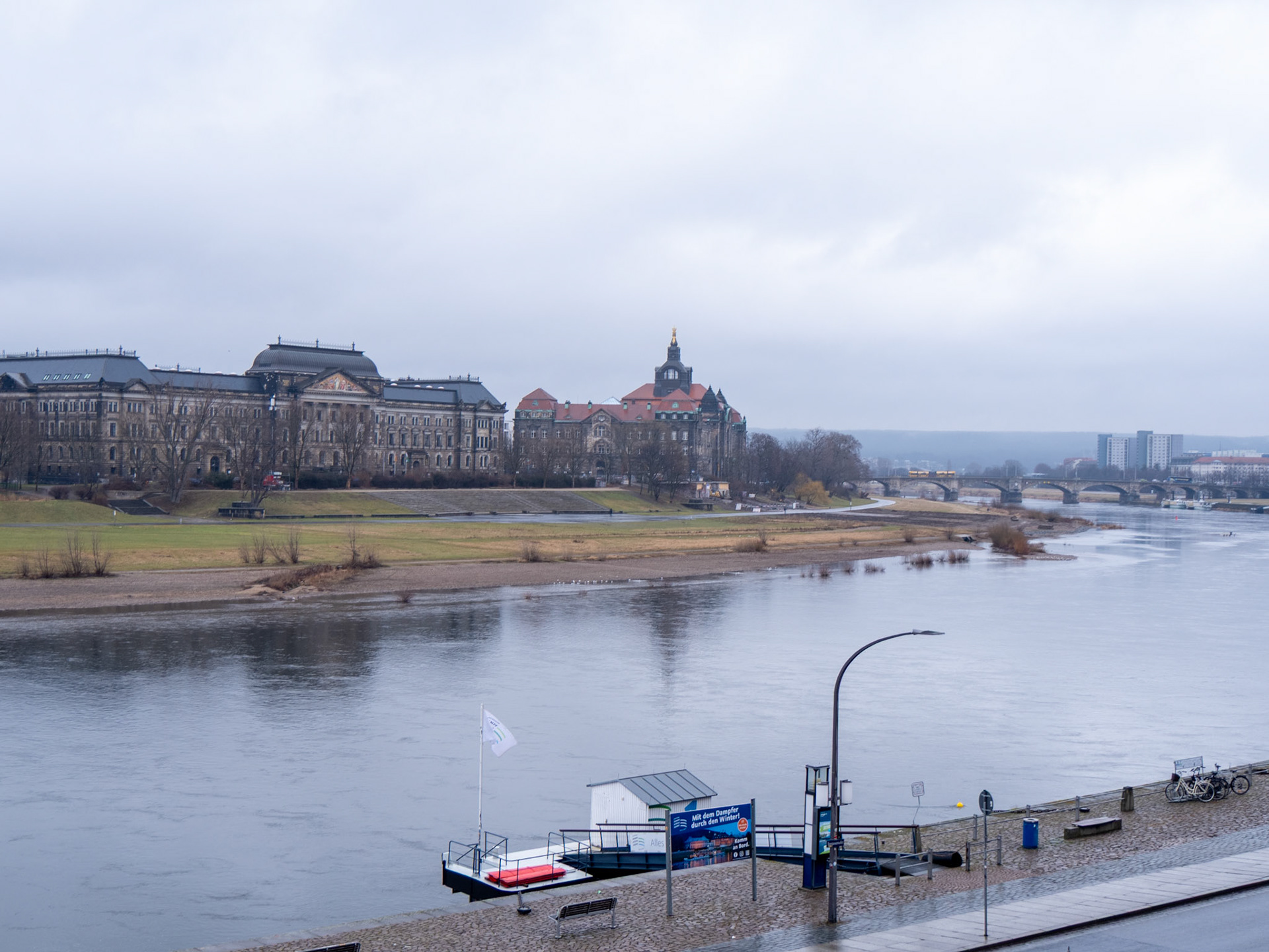 L’Elbe depuis la Brühlsche Terrasse