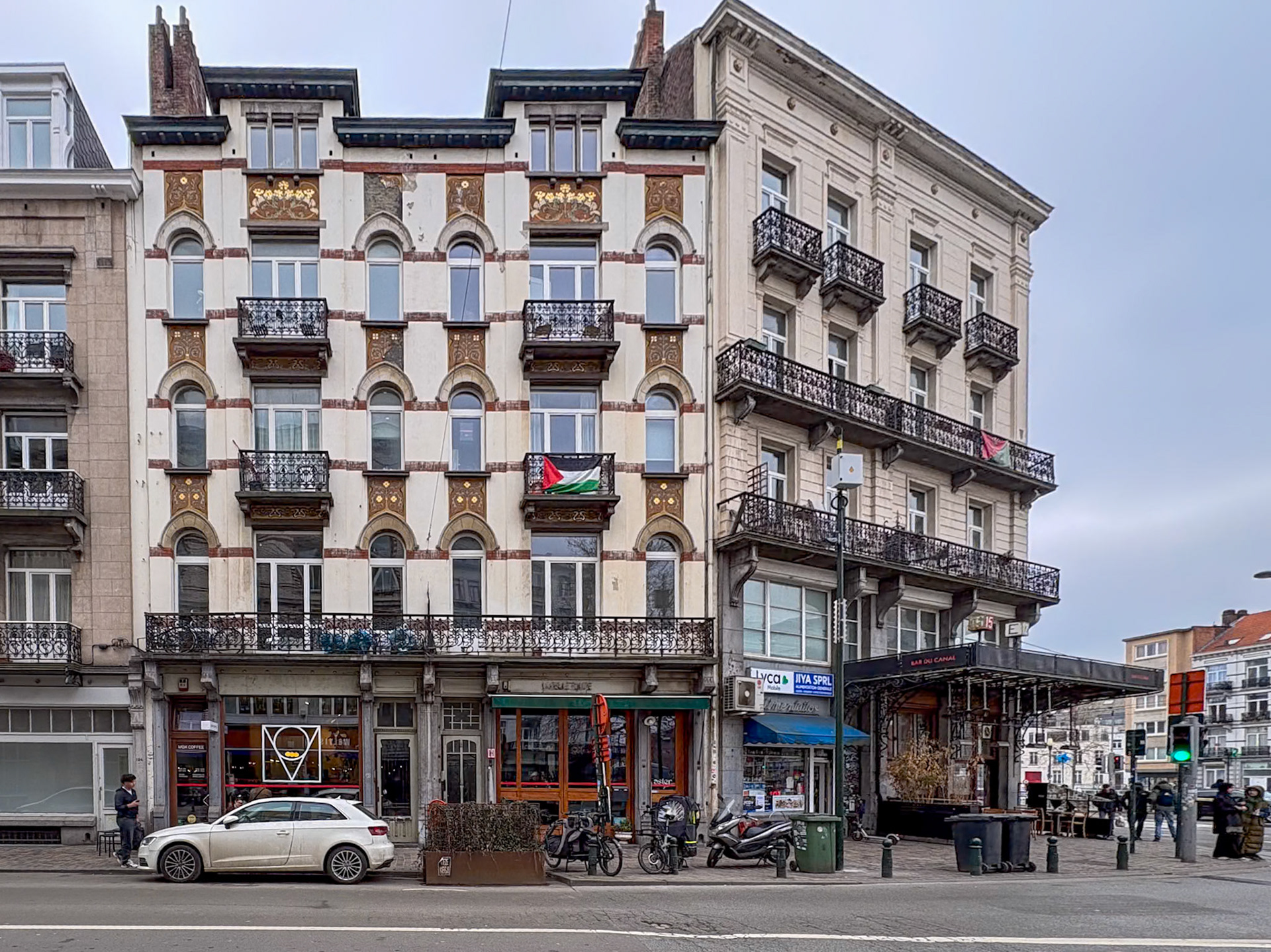 Vers le canal de Bruxelles