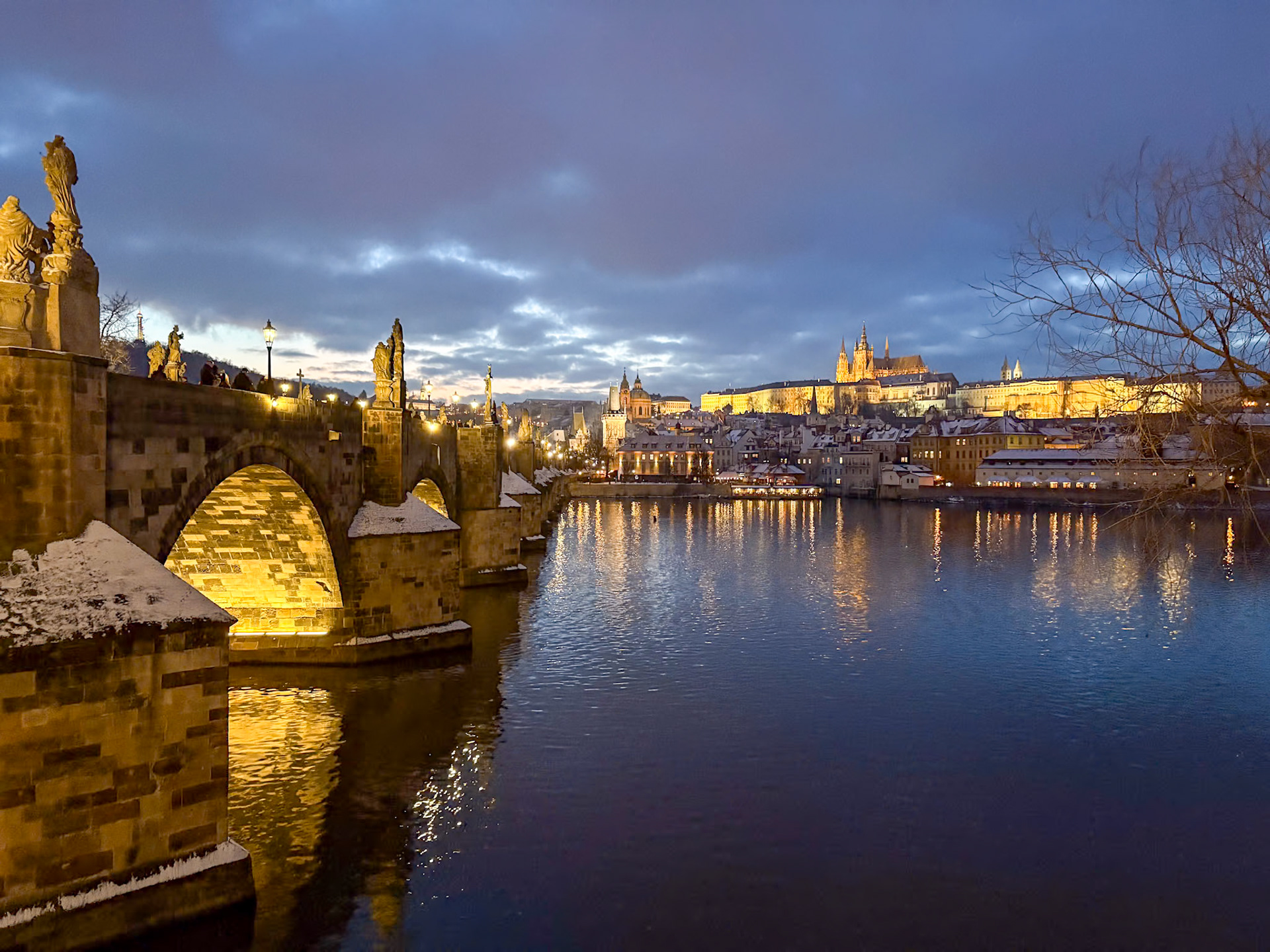 Pont Charles et château