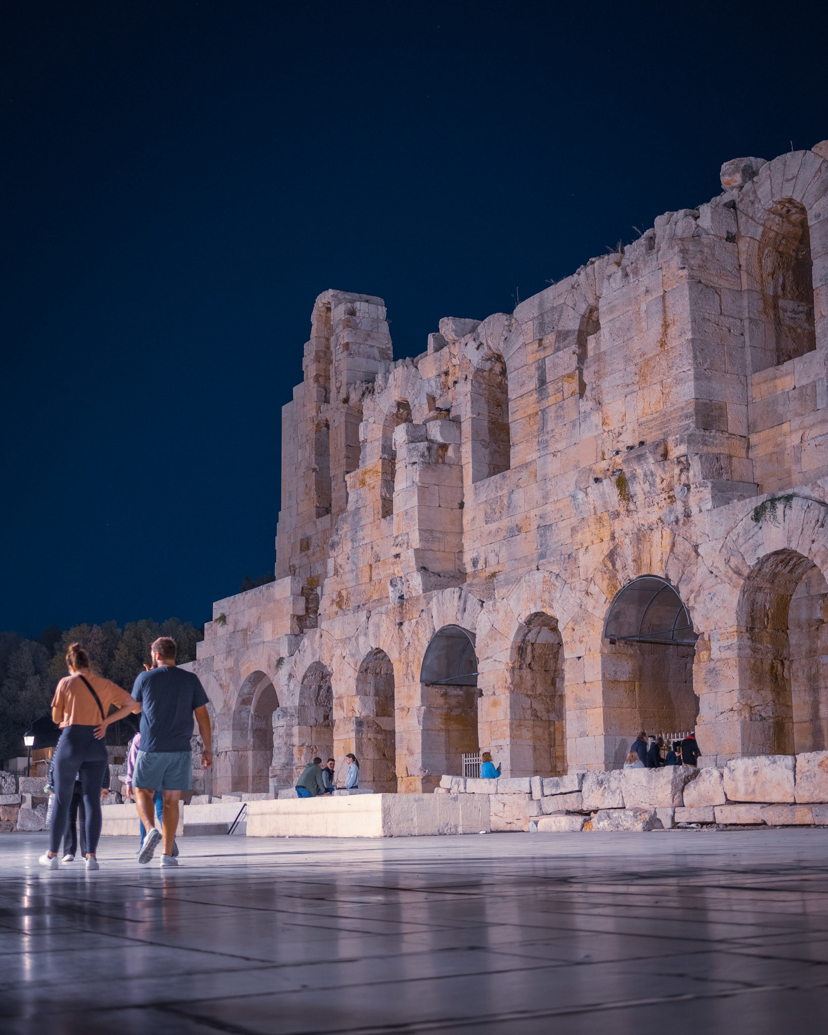 When given the chance, I get to visit the #OdeonOfHerodesAtticus 🏛️ I find it to be a majestic landmark of #Athens, that you shouldn't miss ✨
