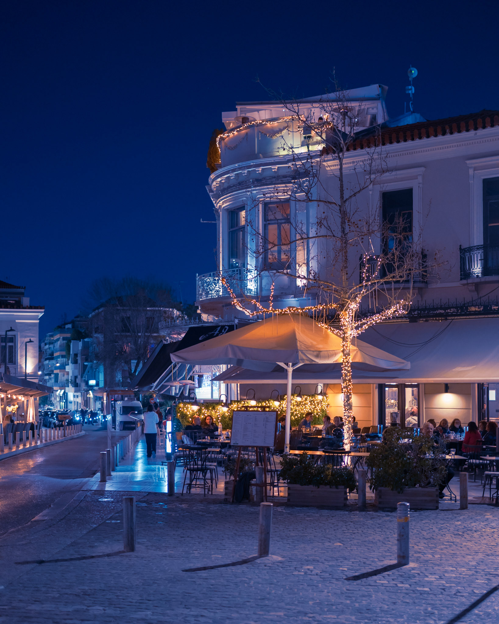 The gorgeous lights in Thiseio!