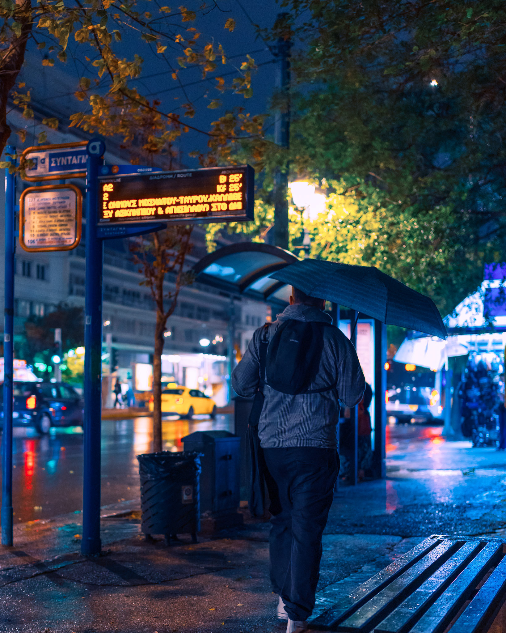 There's a quiet romance ☔ lingering, as the #reflections turn #Athens into a cinematic scene, revealing a city both lonely and deeply connected!That beauty of #nightstreetphotography I enjoy is truly unmatched, and I long for you to enjoy it too 🥰(With the #SonyA7iii and the 35mm f/1.8 prime lens, I mainly shoot in Program Mode, with a shutter speed of 1/125, to freeze the moment, and an aperture of f/2, to get the desired depth of field)