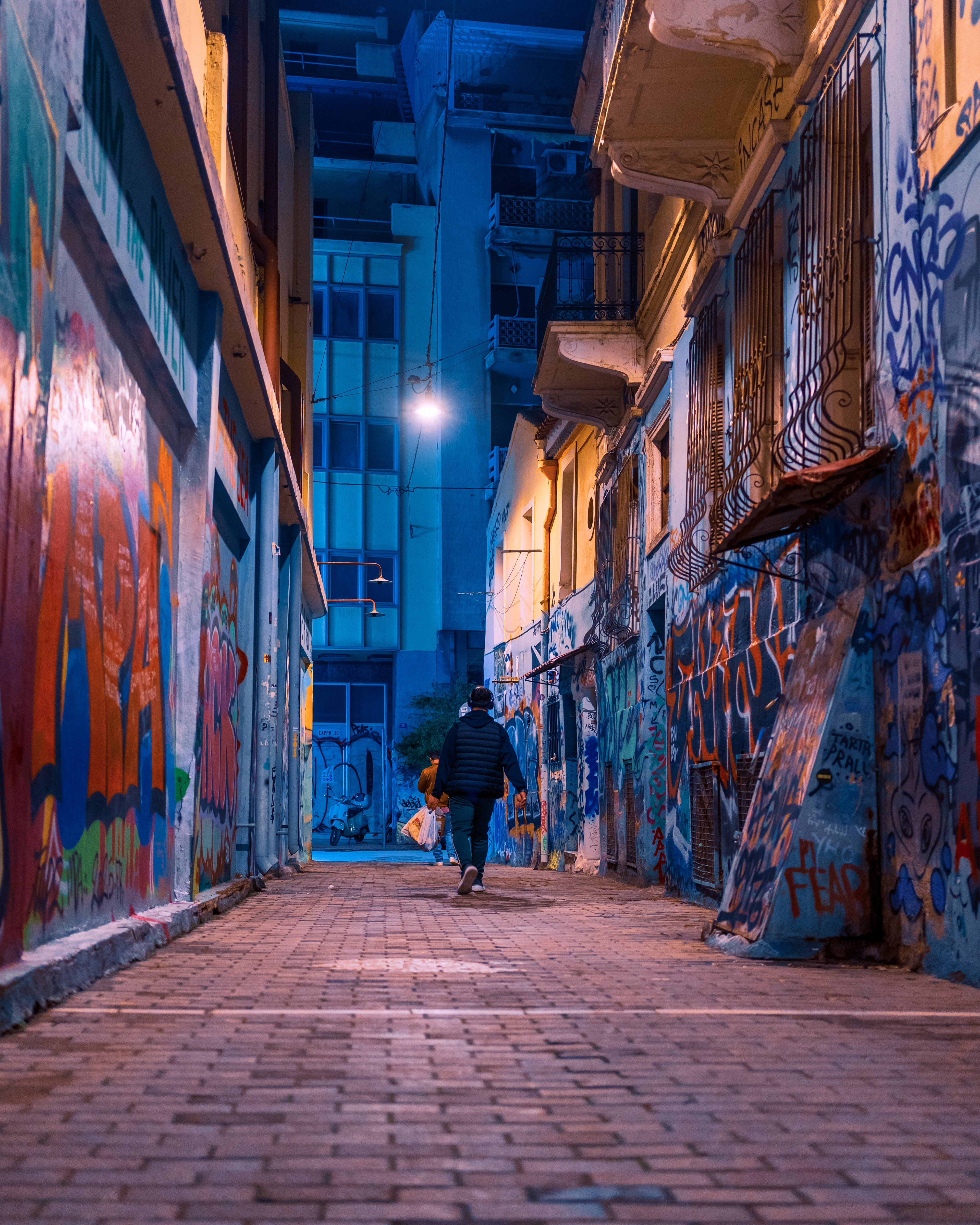 Exquisite street-art, scattered across the city!