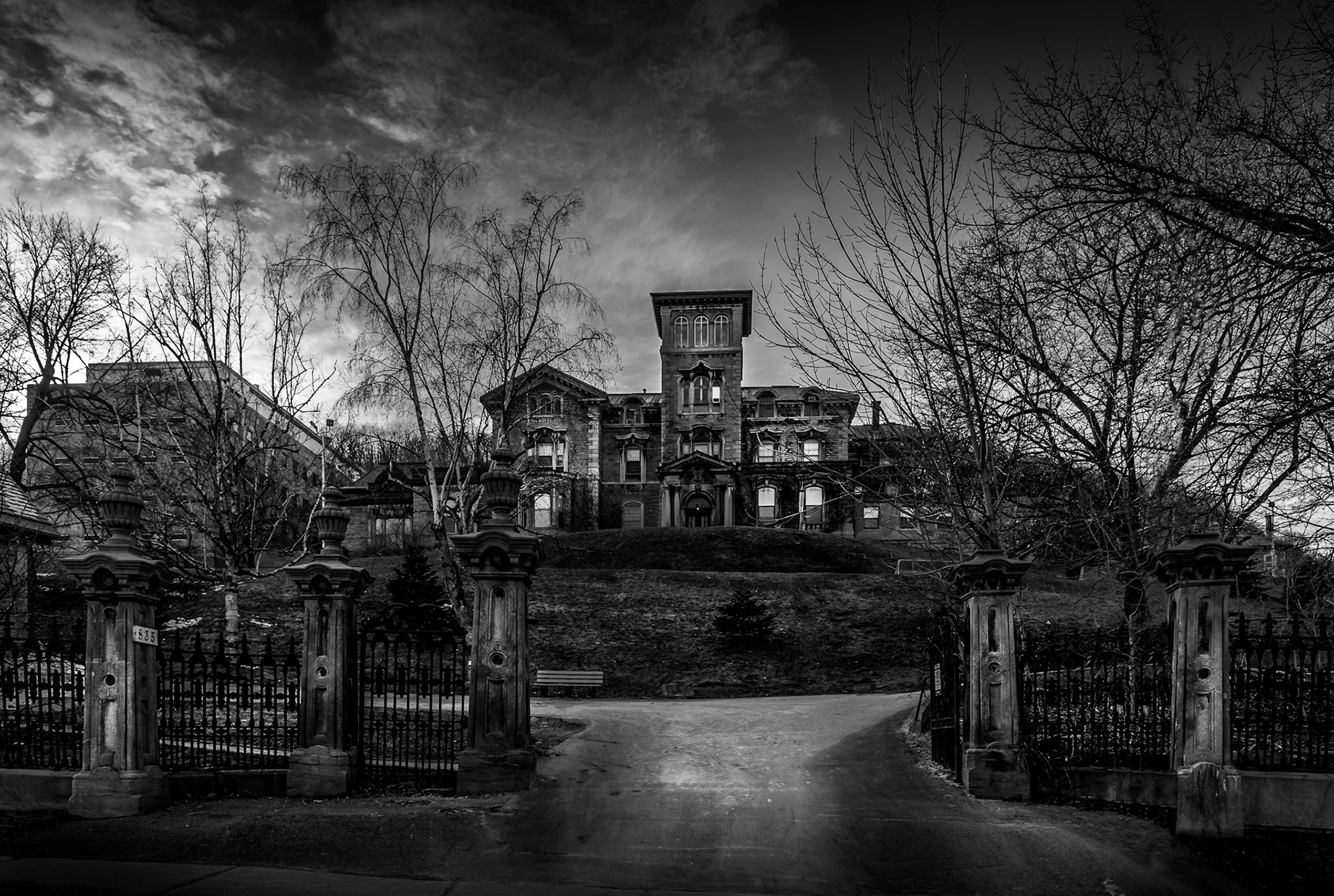 Ravenscrag Maison - Montreal, March 2016