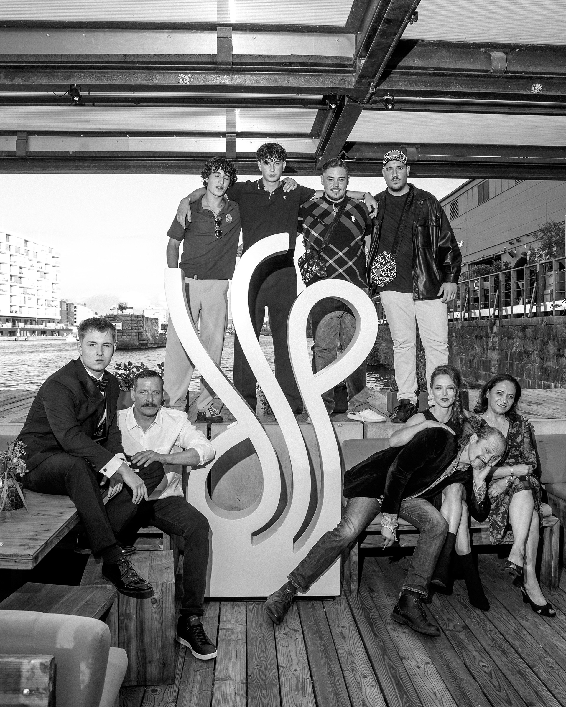 SONNE UND BETON ENSEMBLE I DEUTSCHER SCHAUSPIELPREIS 2023