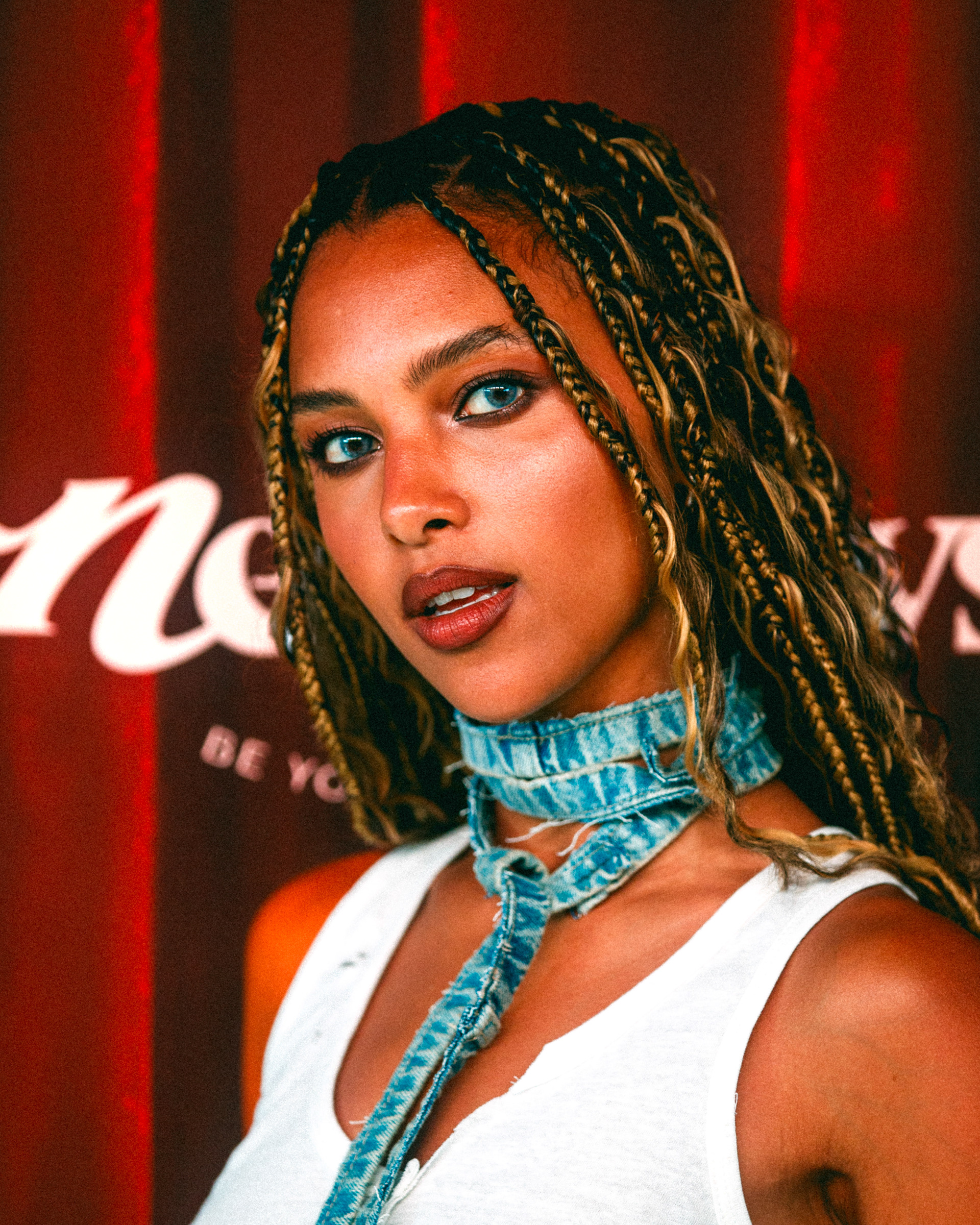 NARDOS KESETE I ABOUT YOU FW 