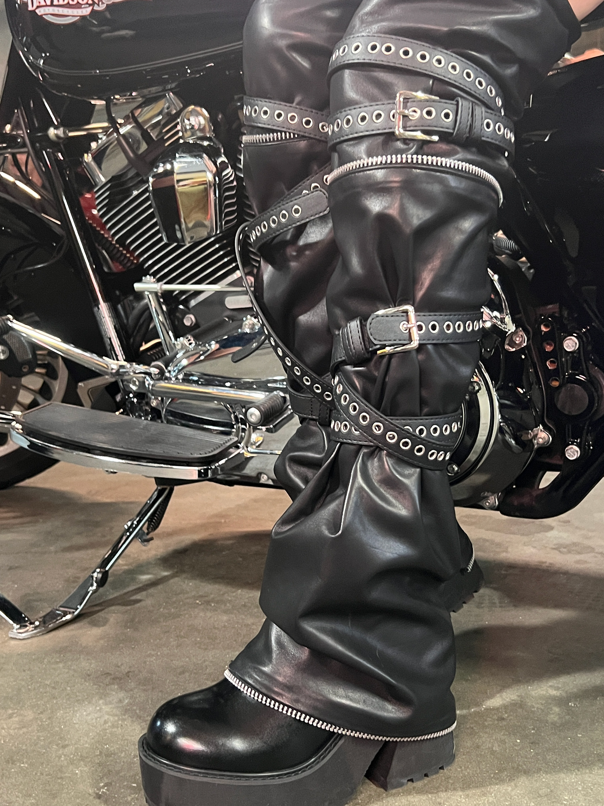 SCAD FASHION RUNWAY - BURTON BOOTS