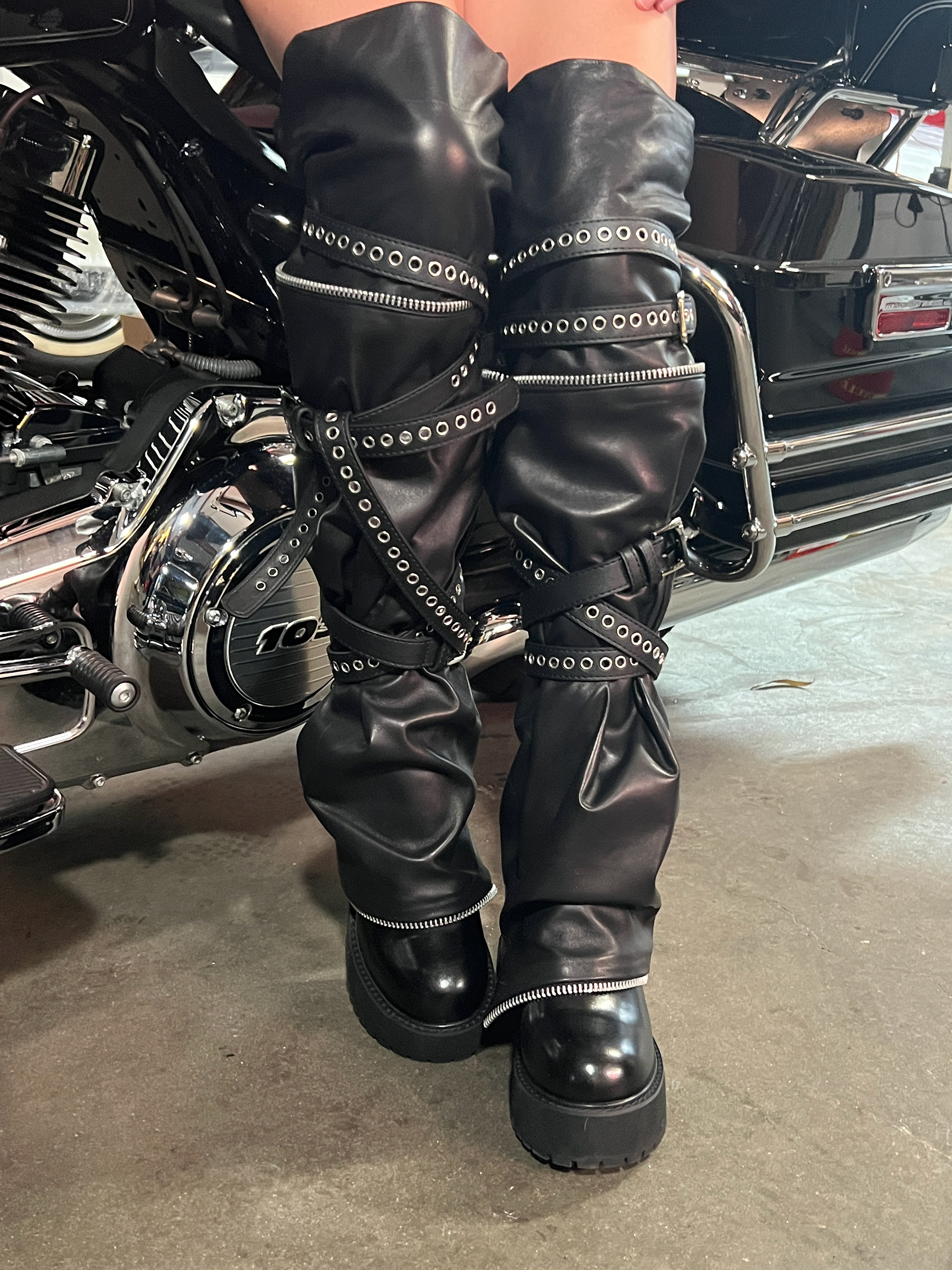 SCAD FASHION RUNWAY - BURTON BOOTS