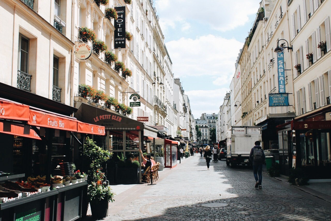 off to buy a ham + cheese baguette for an Eiffel Tower picnic
