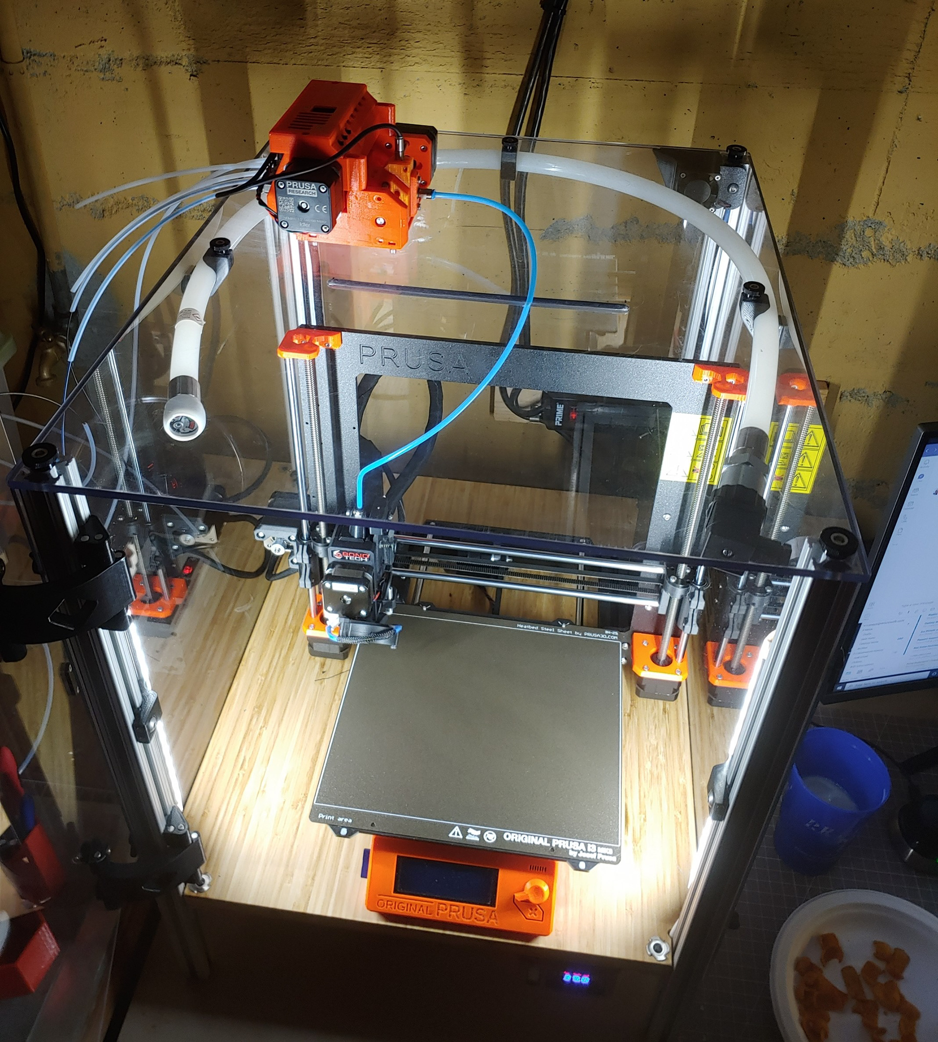 Build Chamber in use