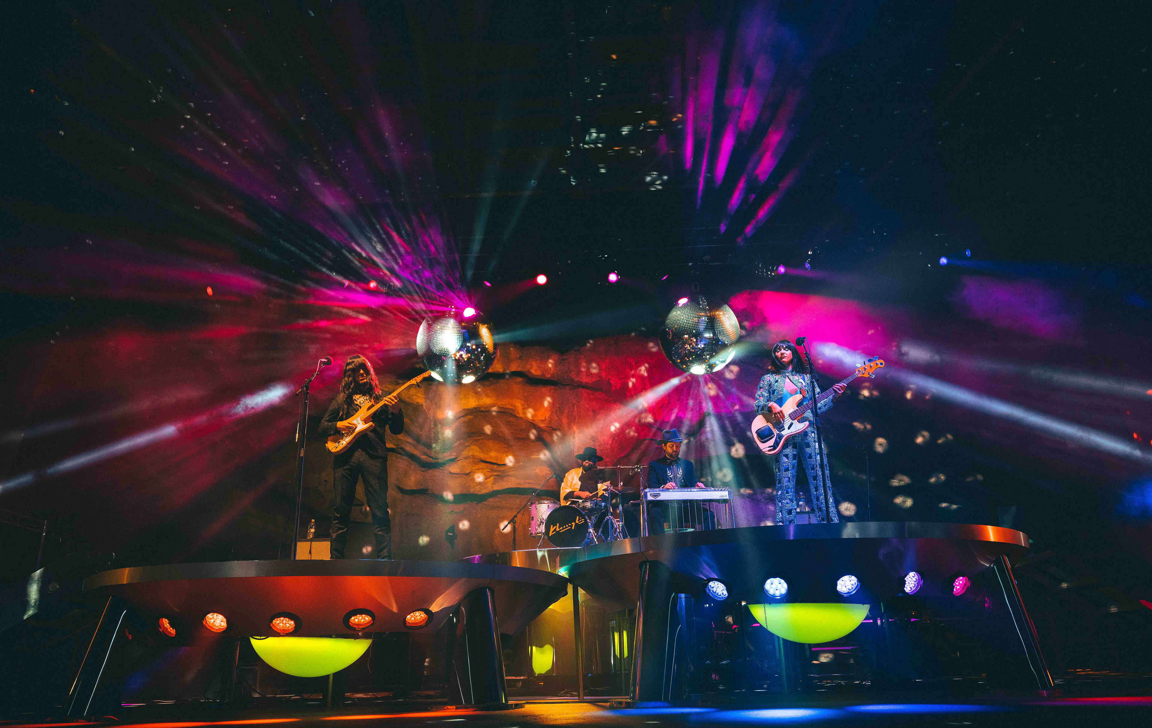 Khruangbin