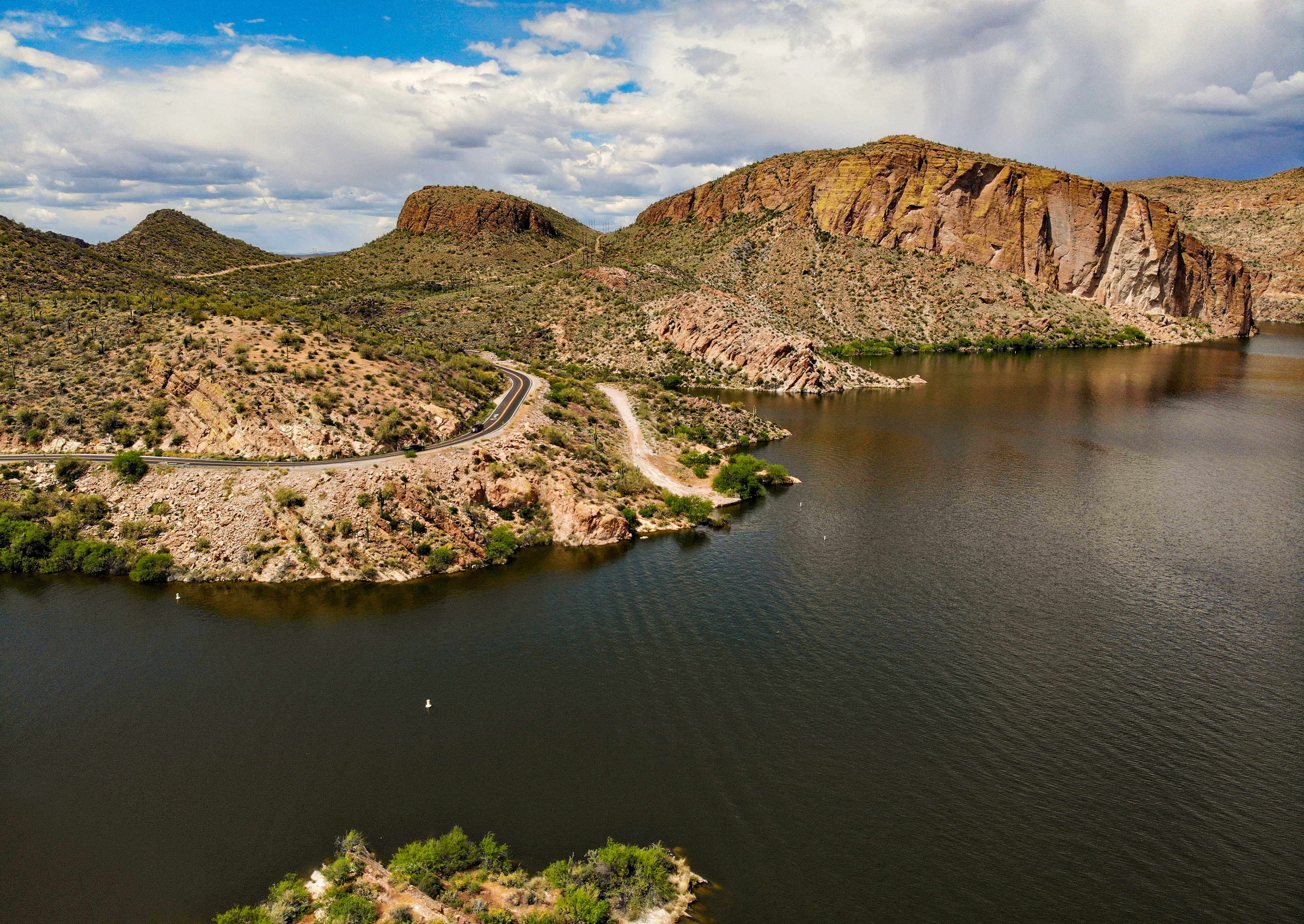 Aerial: Canyon Lake "the road in" 