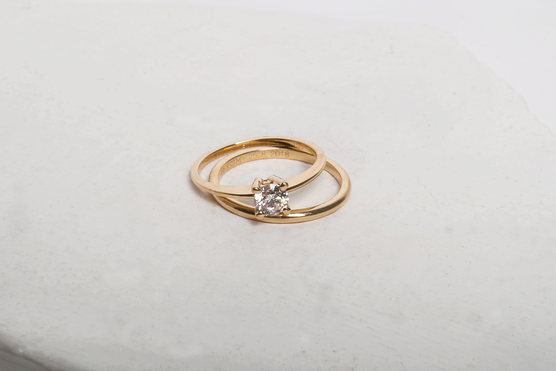 Recycled 18k gold with sustainable Canadian diamond ❤️