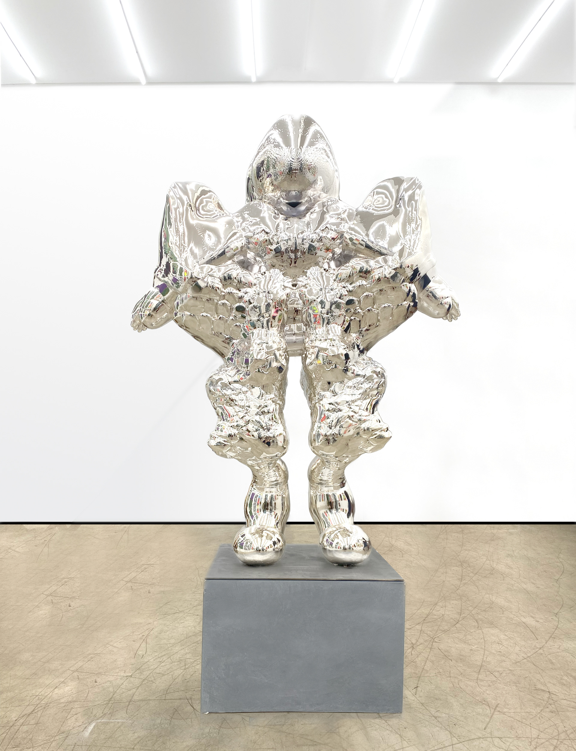 Sculptural Simulacra 01, Fiberglass, chromed, concrete, metal, 210 x 115 x 50 cm, UM Gallery, Beijing, China, 2024