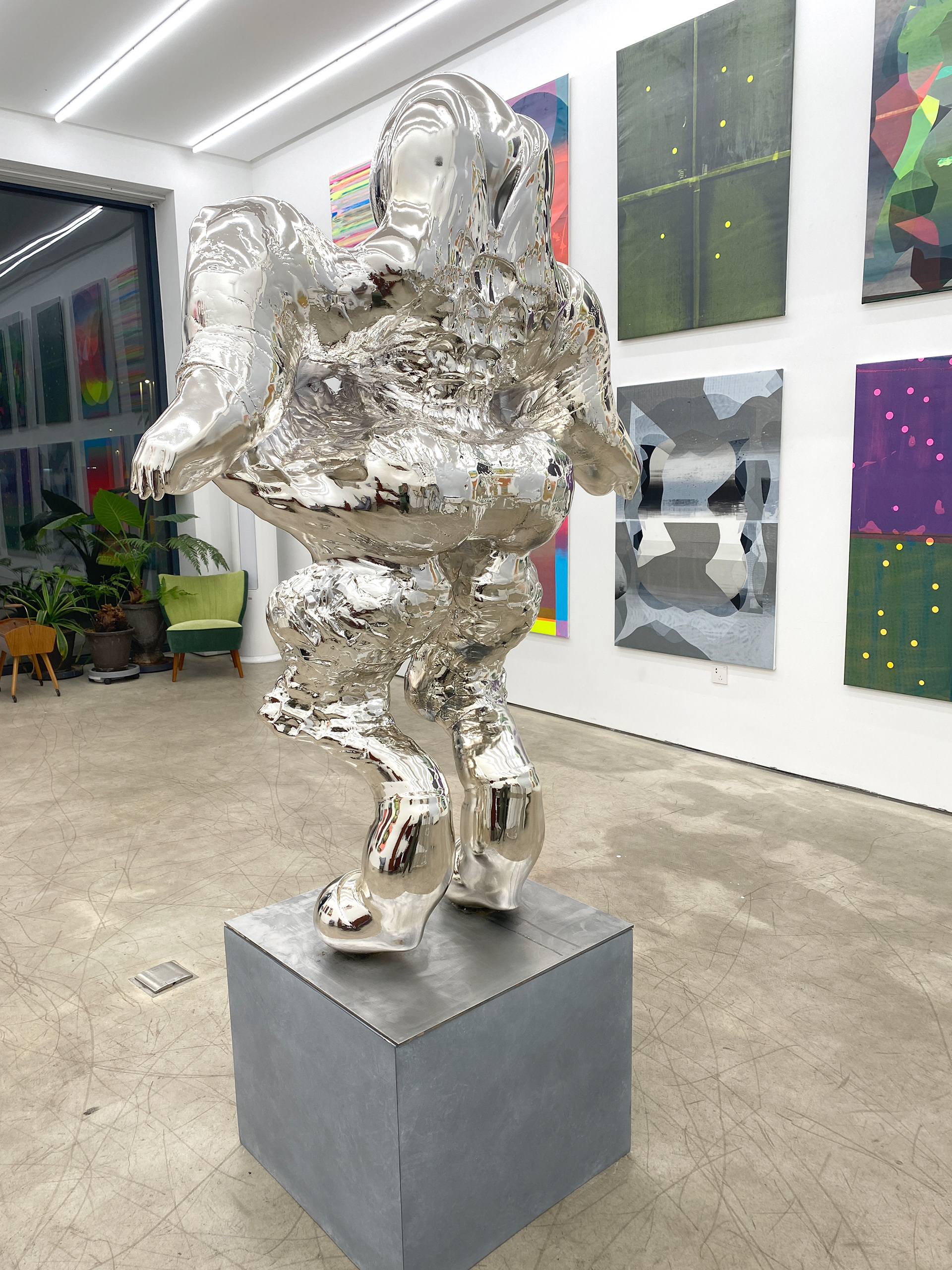 Sculptural Simulacra 01, Fiberglass, chromed, concrete, metal, 210 x 115 x 50 cm, UM Gallery, Beijing, China, 2024