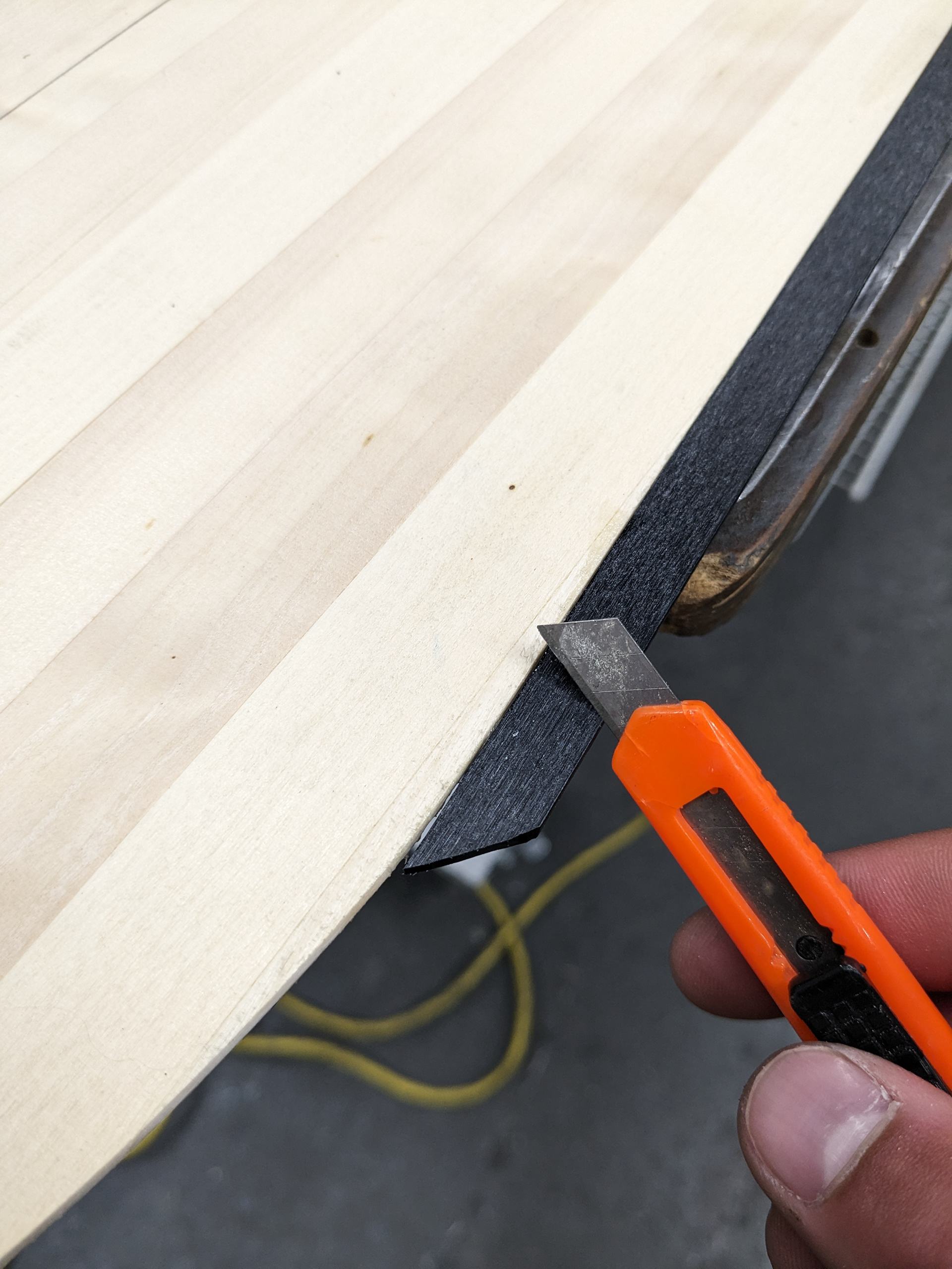 Trimming sidewall.