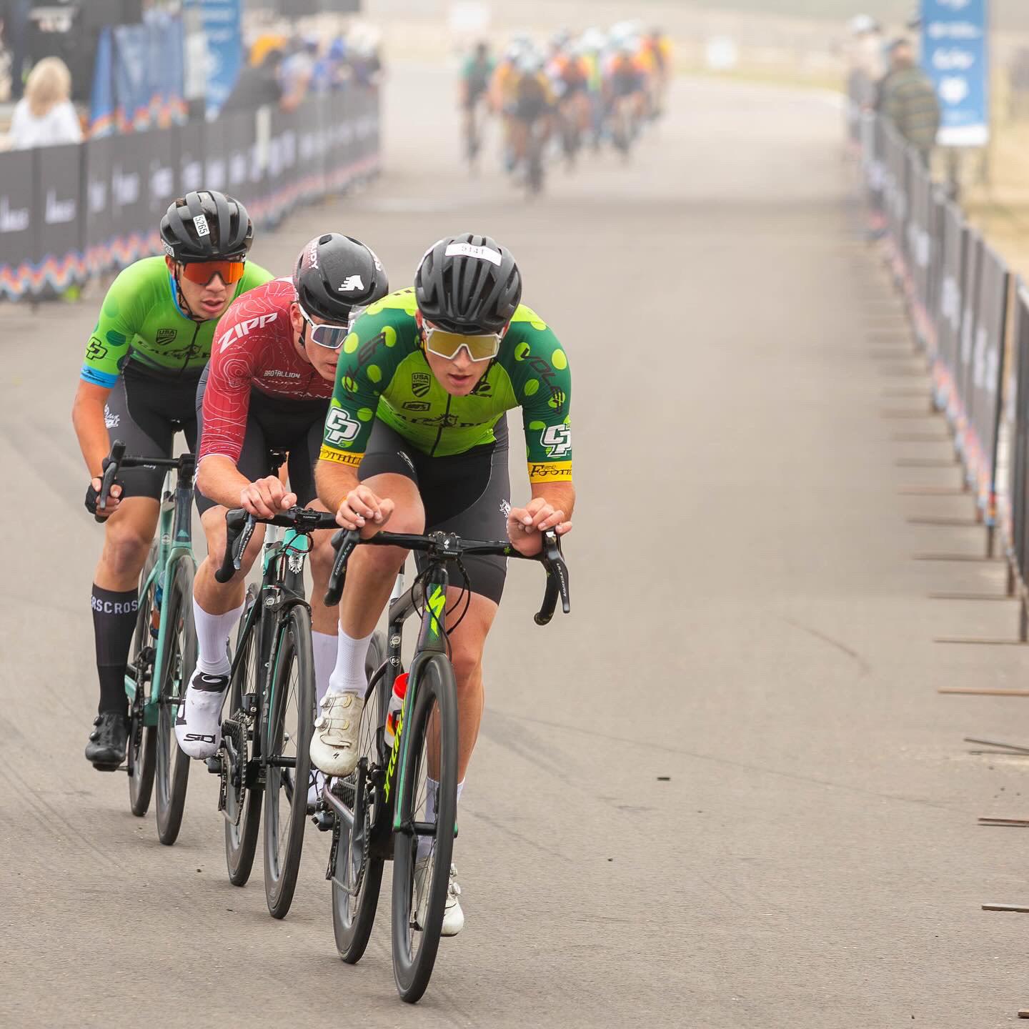 Early breakaway at Sea Otter