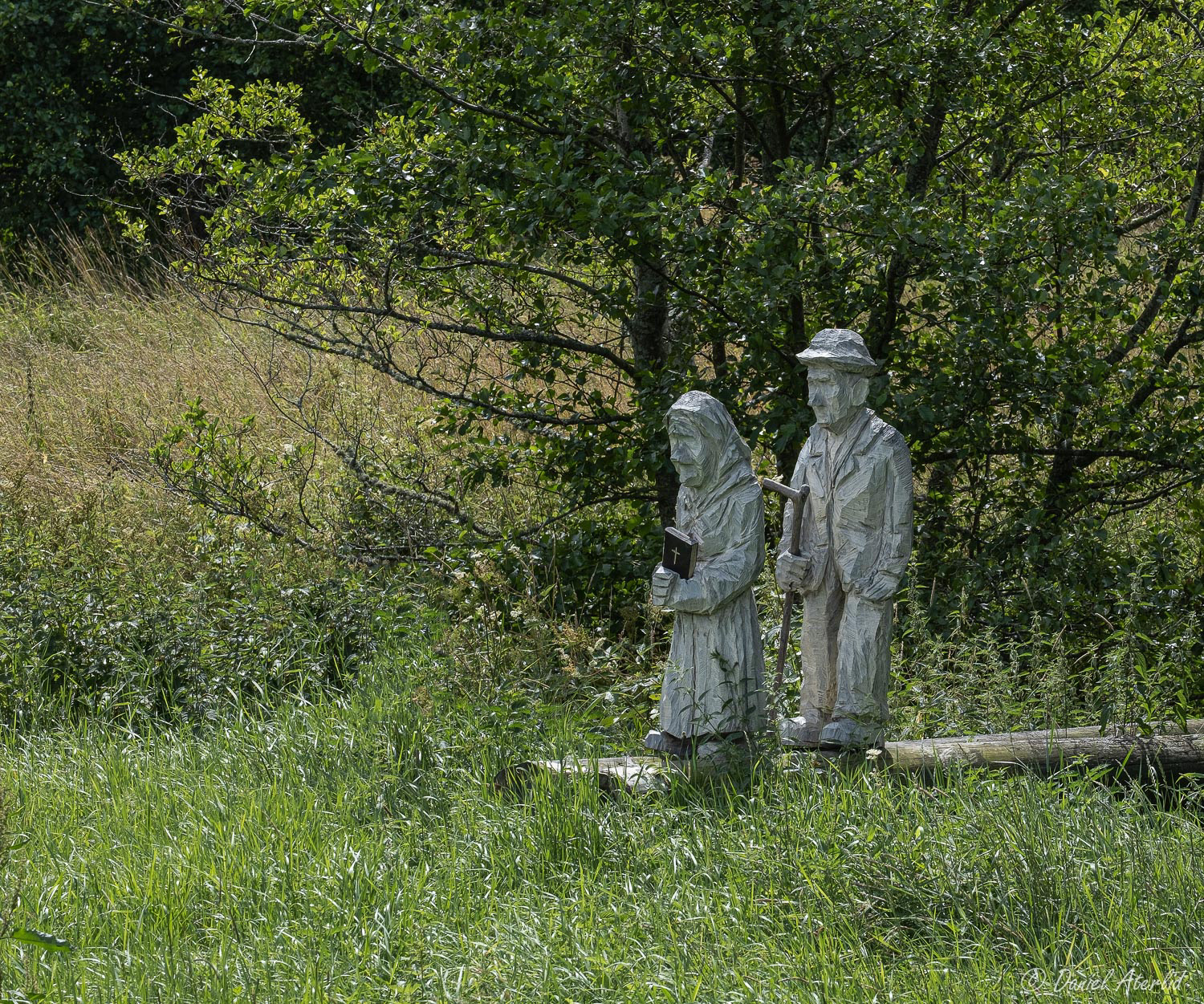 På vägg till kyrkmöte