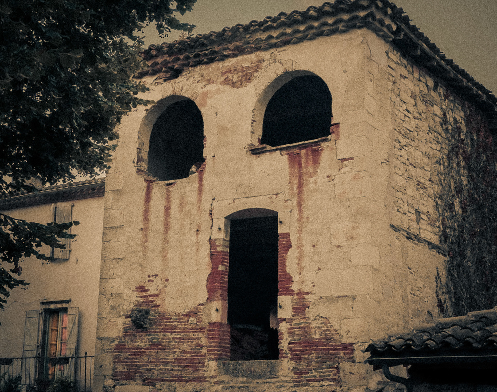 La maison qui crie le soir