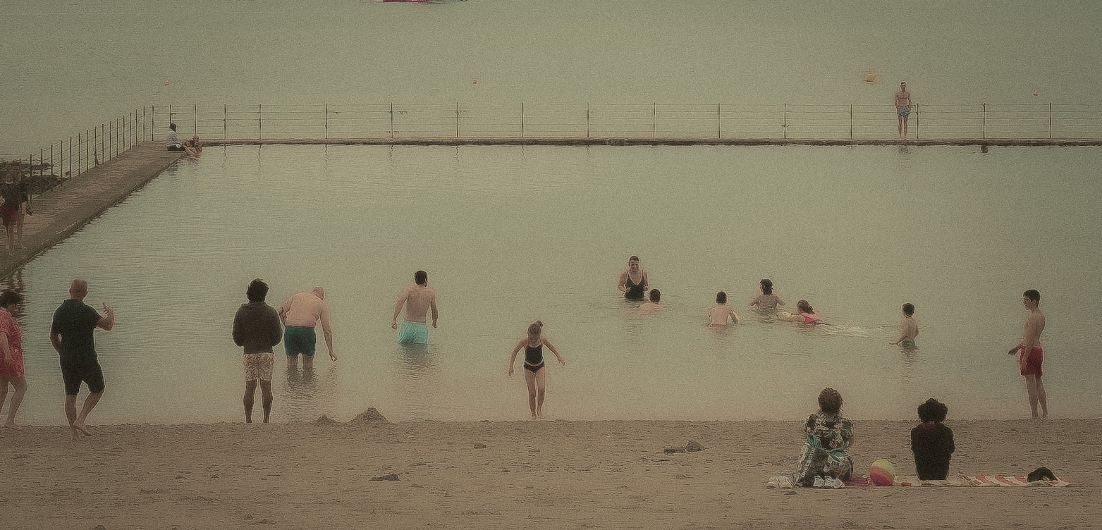 Le bain de mer en famille