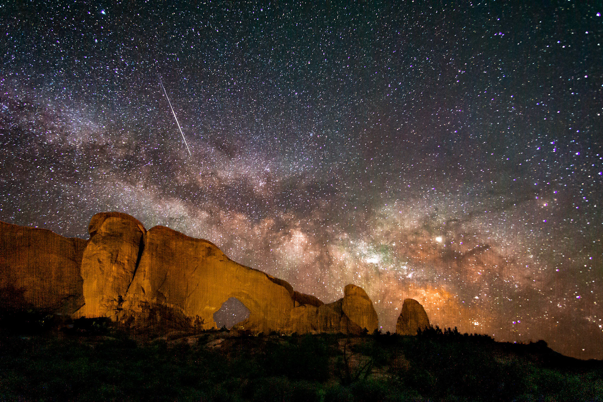 Single exposure of the North Window in Arches NP. 
