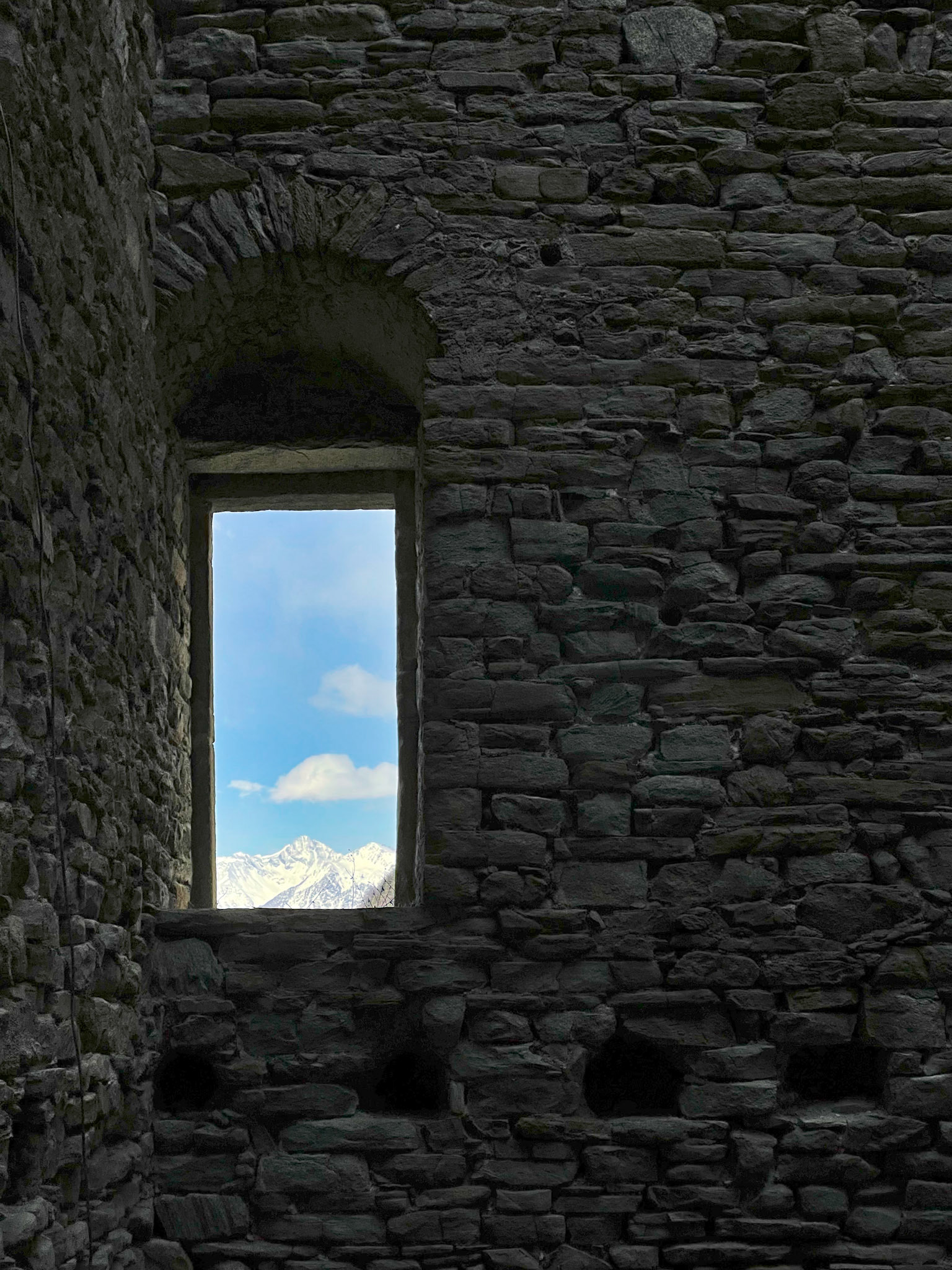 Castelmur medieval fortifications