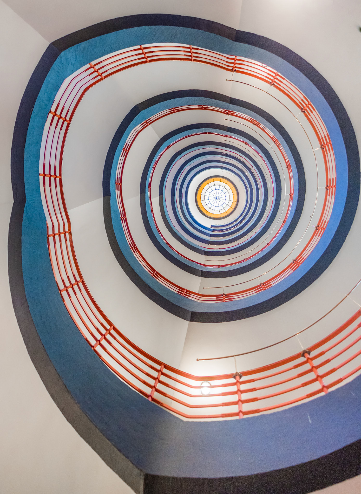 Sprinkenhof spiral staircase lookup
