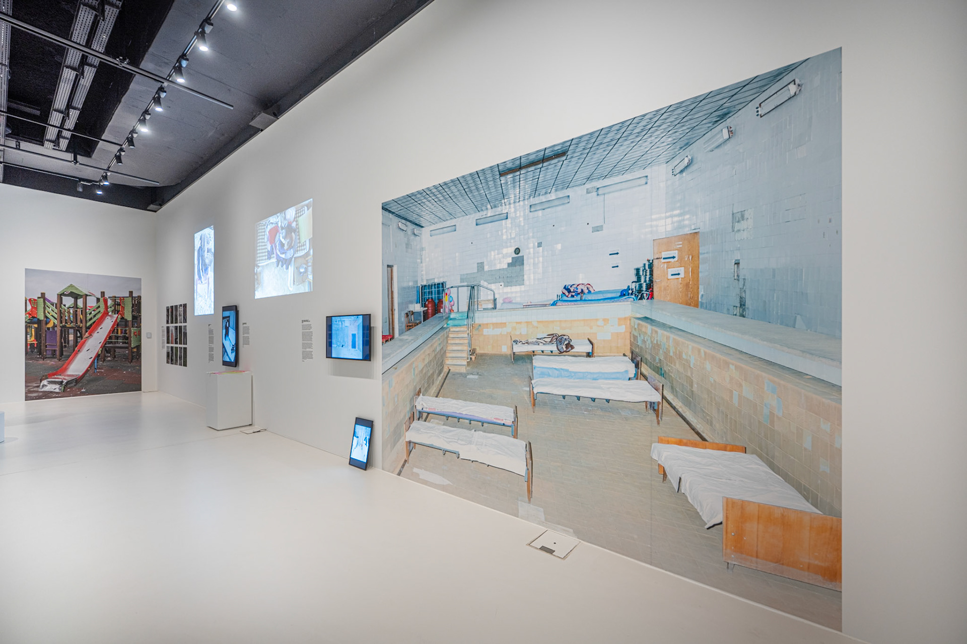 Rafał Milach, Bomb Shelters, 2022